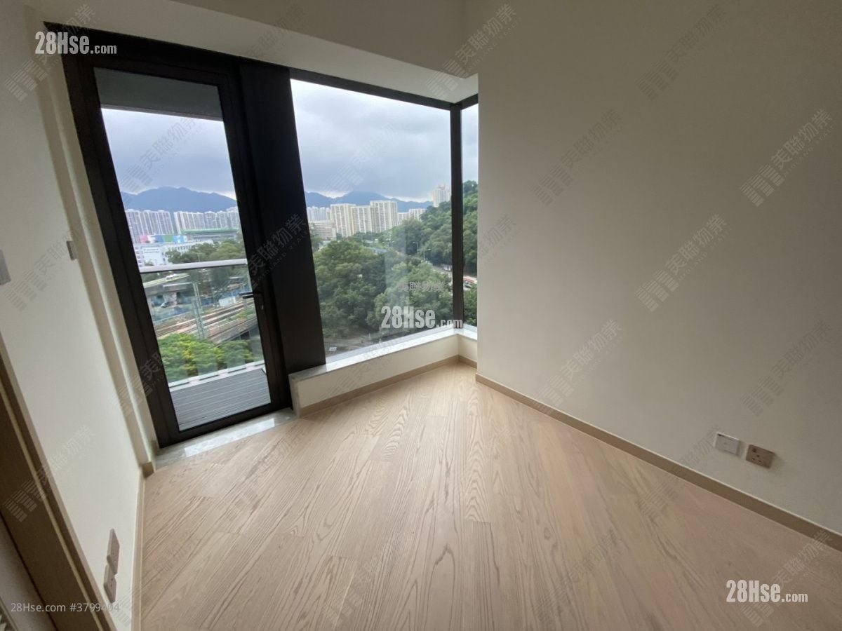 The Arles Sell 3 Bedrooms 850 ft²