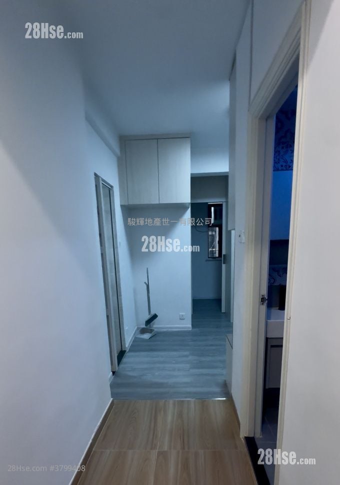 鸿辉大厦 售盘 2 房 , 1 浴室 310 平方尺