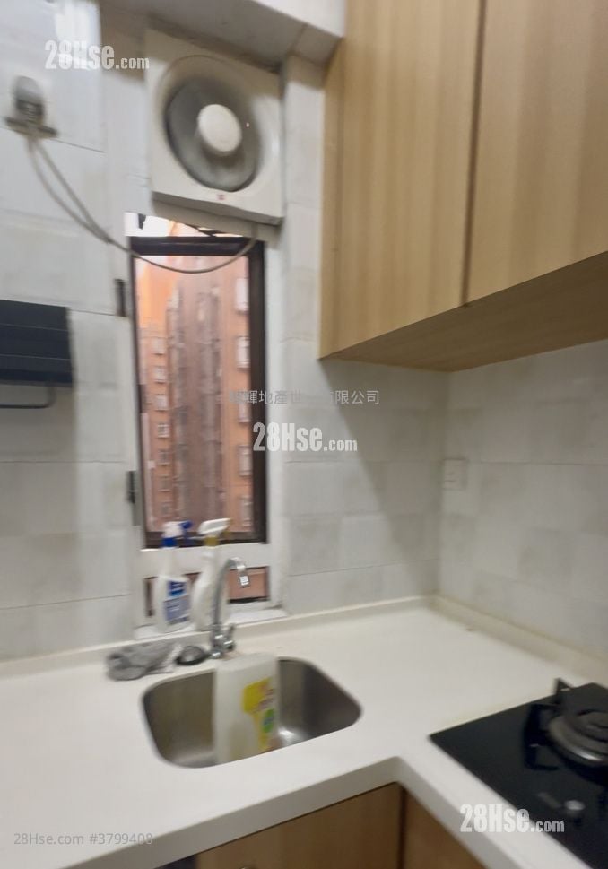 鸿辉大厦 售盘 2 房 , 1 浴室 310 平方尺