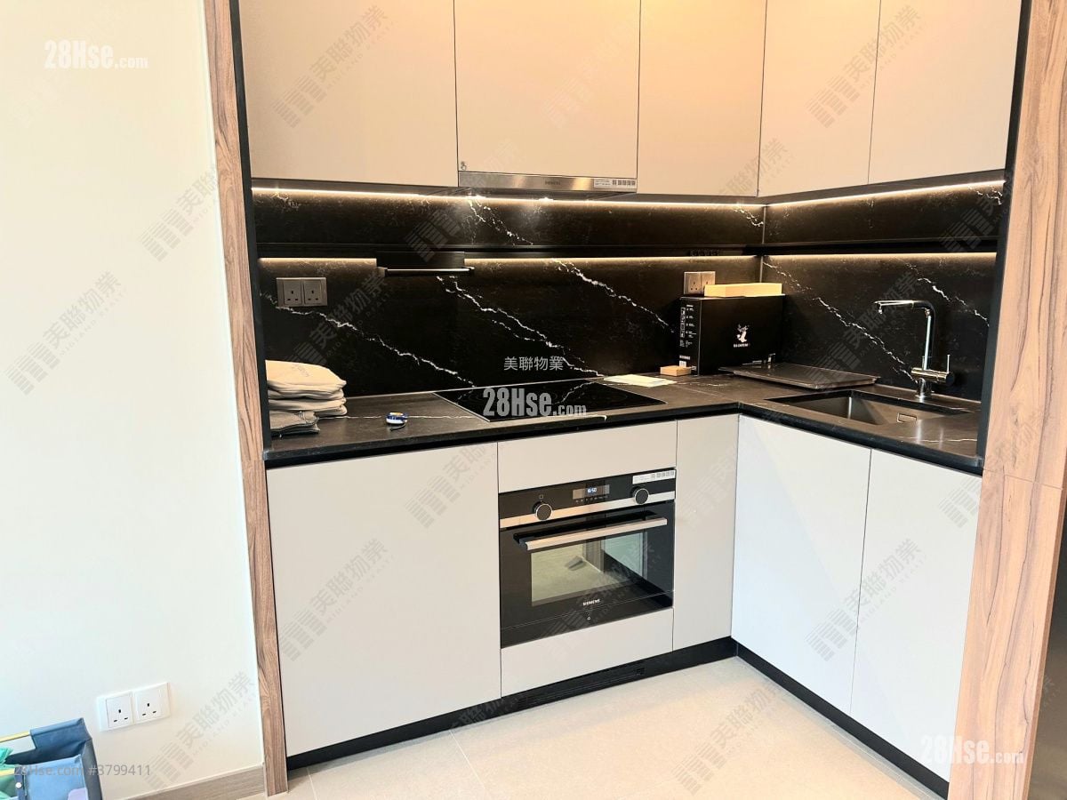 Silicon Hill Sell 2 Bedrooms 418 ft²