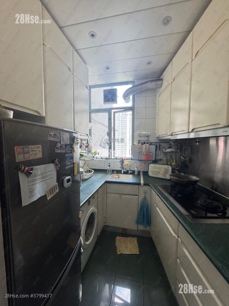 Tung Chung Crescent Rental 2 Bedrooms 592 ft²