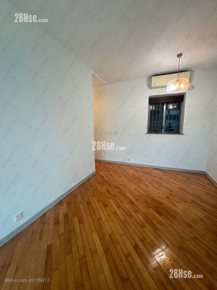 Tung Chung Crescent Rental 2 Bedrooms 592 ft²