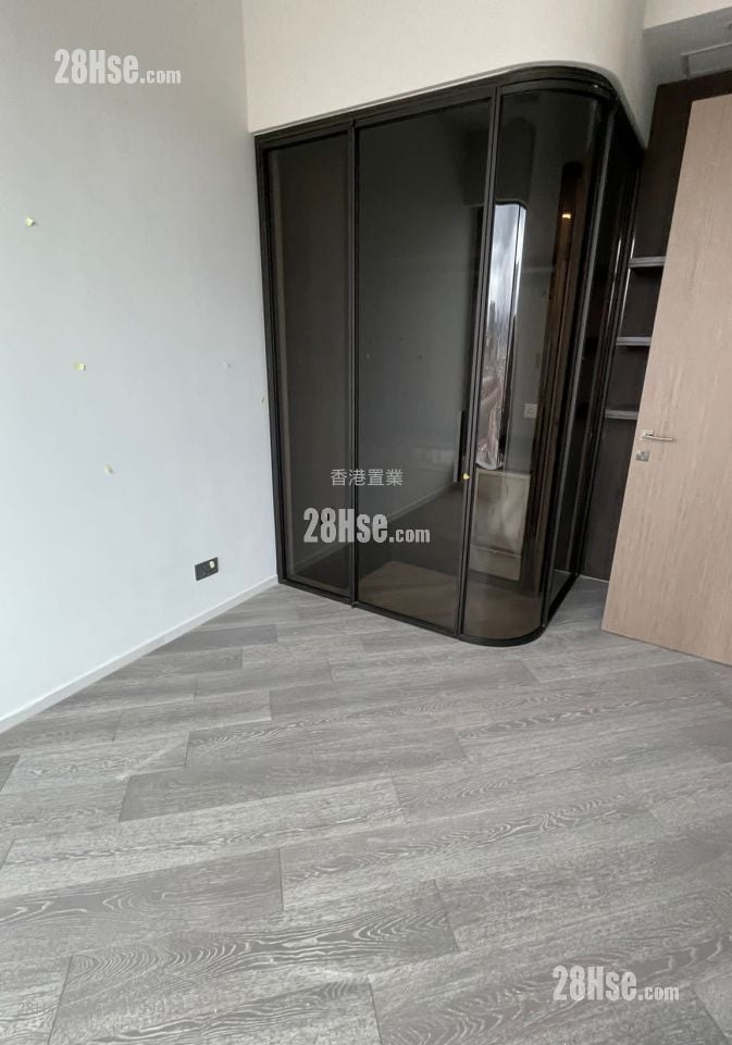 The Henley 租盘 2 房 , 1 浴室 550 平方尺