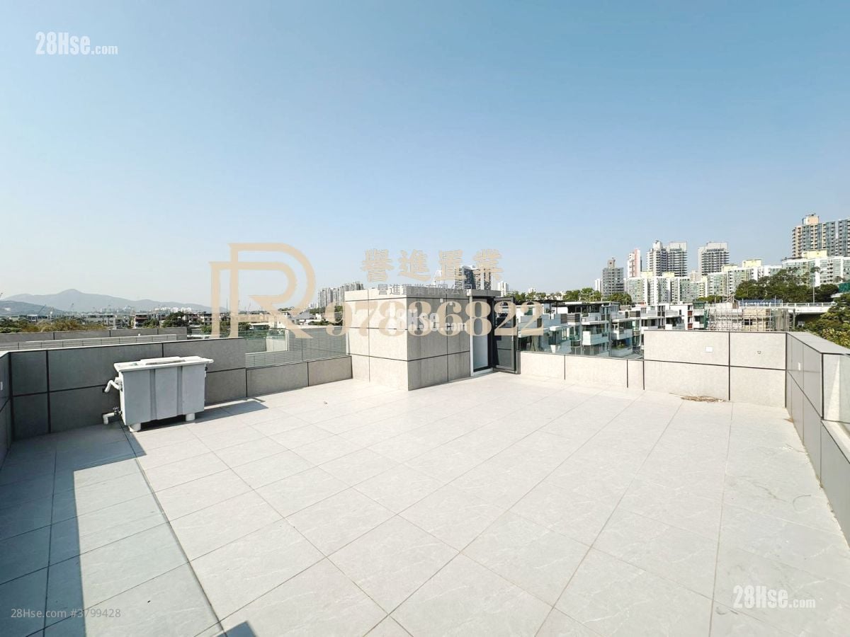 村屋 售盘 3 房 , 2 浴室 700 平方尺