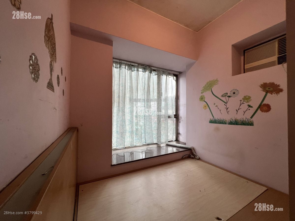 Serenade Cove Sell 3 Bedrooms , 2 Bathrooms 608 ft²