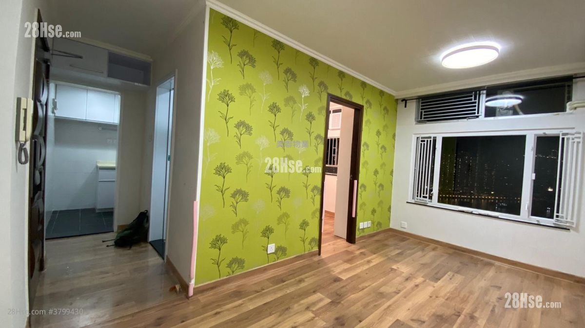 青泰苑 租盘 2 房 401 平方尺