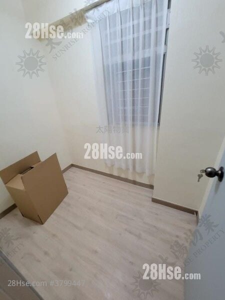 Whampoa Garden Sell 4 Bedrooms 721 ft²