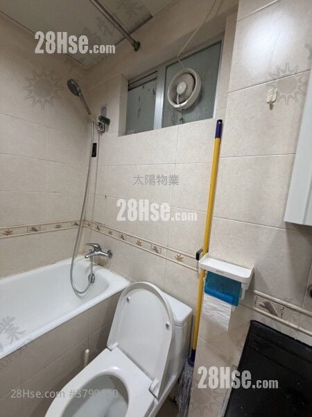 Whampoa Garden Sell 2 Bedrooms 389 ft²