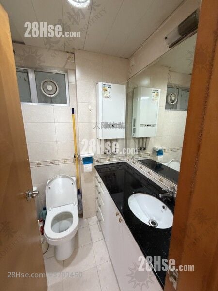 Whampoa Garden Sell 2 Bedrooms 389 ft²