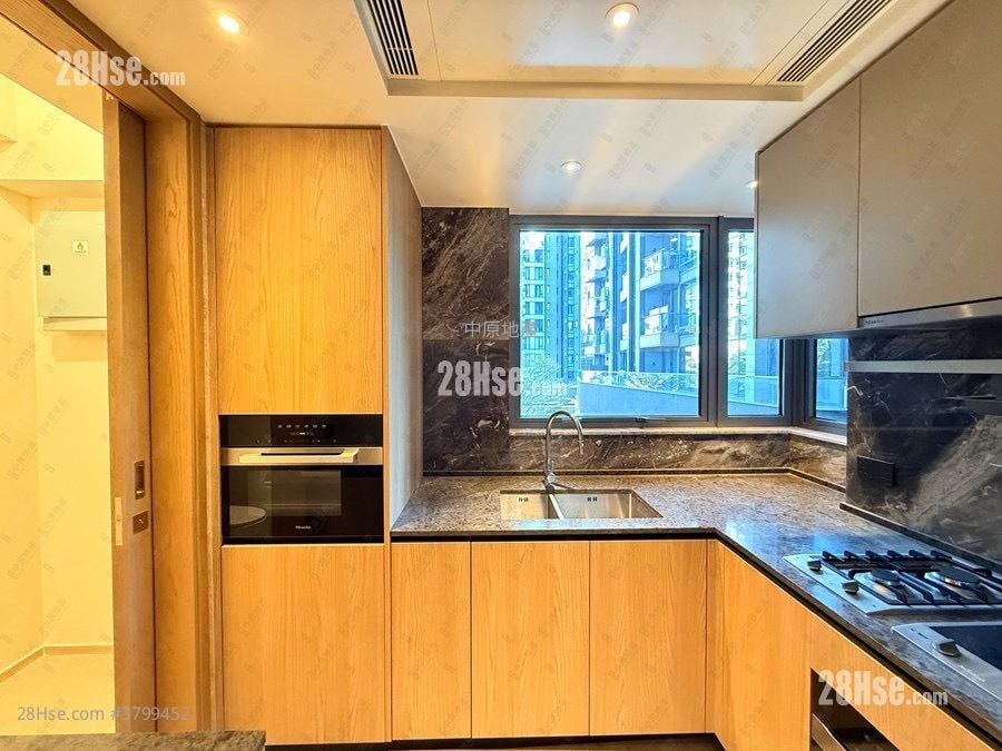 In One Rental 941 ft²