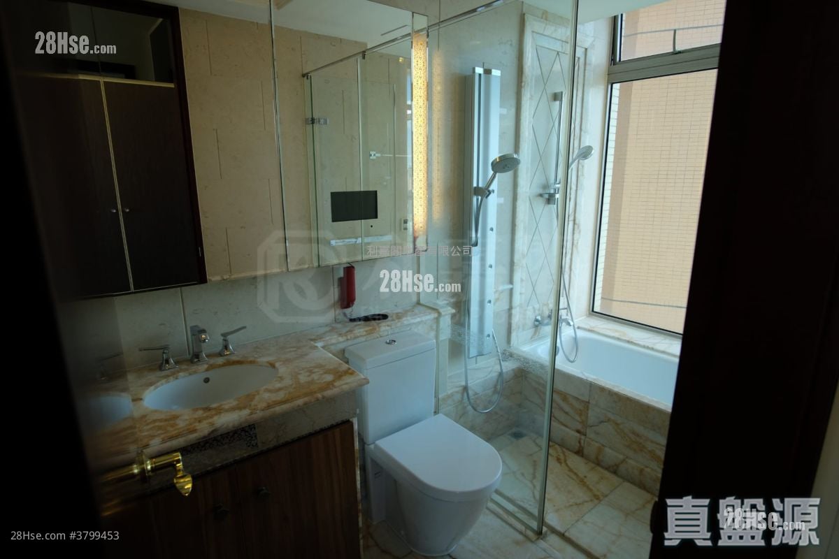 The Hermitage Sell 2 Bathrooms 1,060 ft²