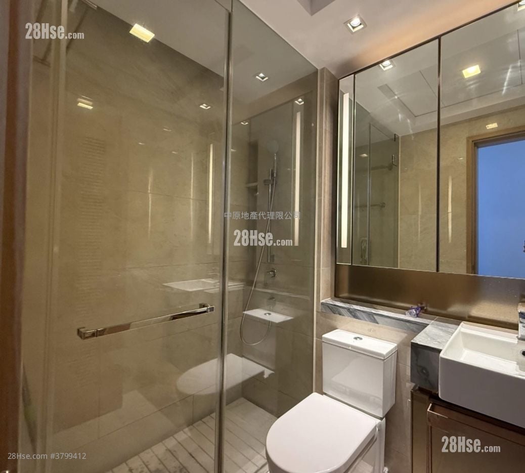 Century Link Sell 3 Bedrooms , 2 Bathrooms 641 ft²