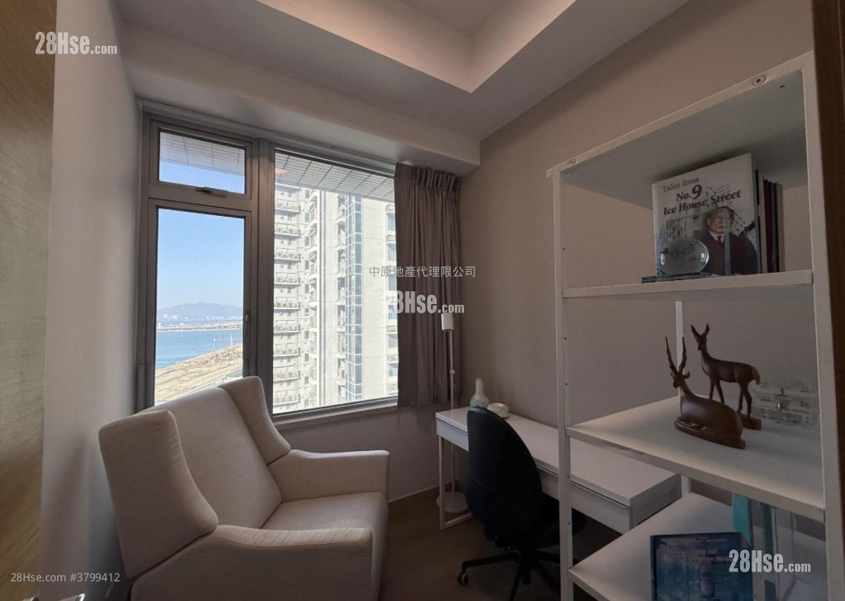 Century Link Sell 3 Bedrooms , 2 Bathrooms 641 ft²