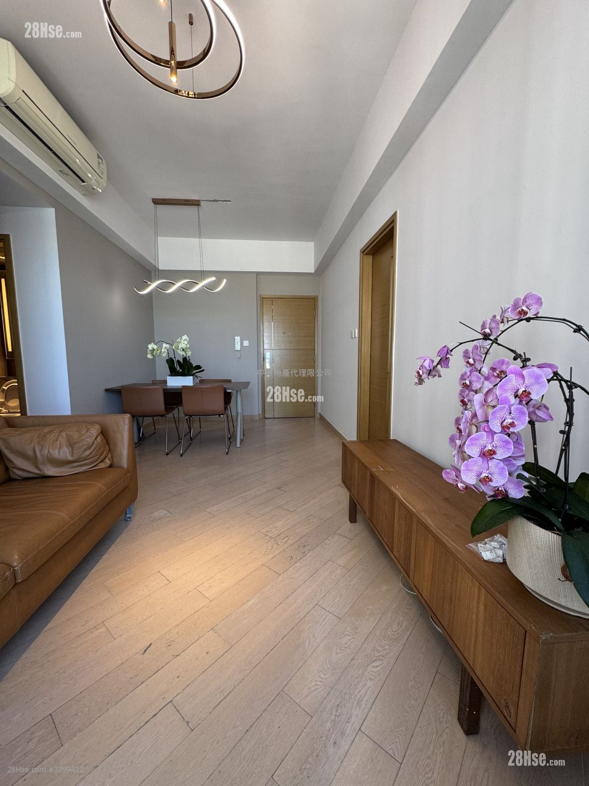 Century Link Sell 3 Bedrooms , 2 Bathrooms 641 ft²