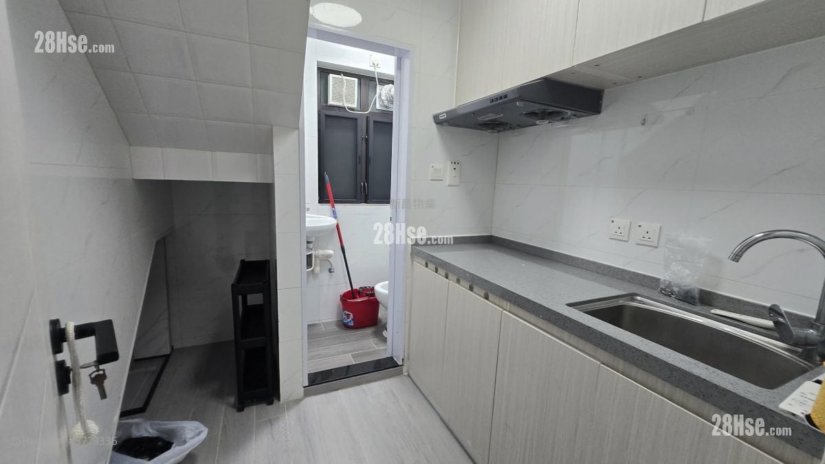 Tseung Kwan O Village Rental Studio , 3 Bathrooms