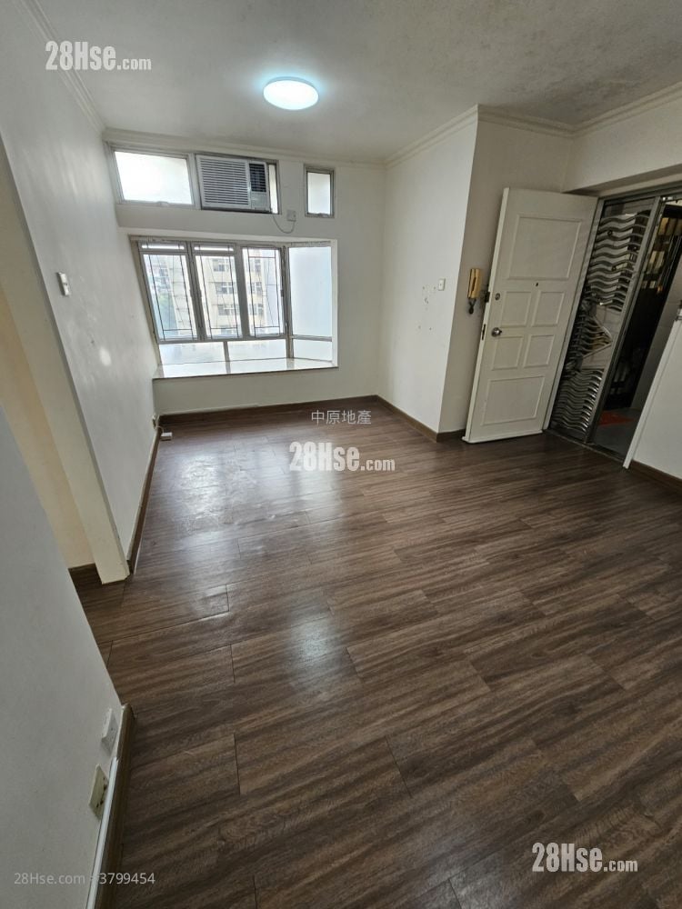 Greenfield Garden Sell 2 Bedrooms , 1 Bathroom 480 ft²