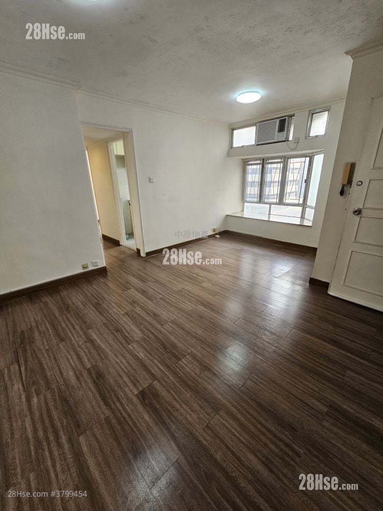 Greenfield Garden Sell 2 Bedrooms , 1 Bathroom 480 ft²