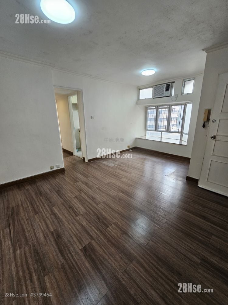 Greenfield Garden Sell 2 Bedrooms , 1 Bathroom 480 ft²