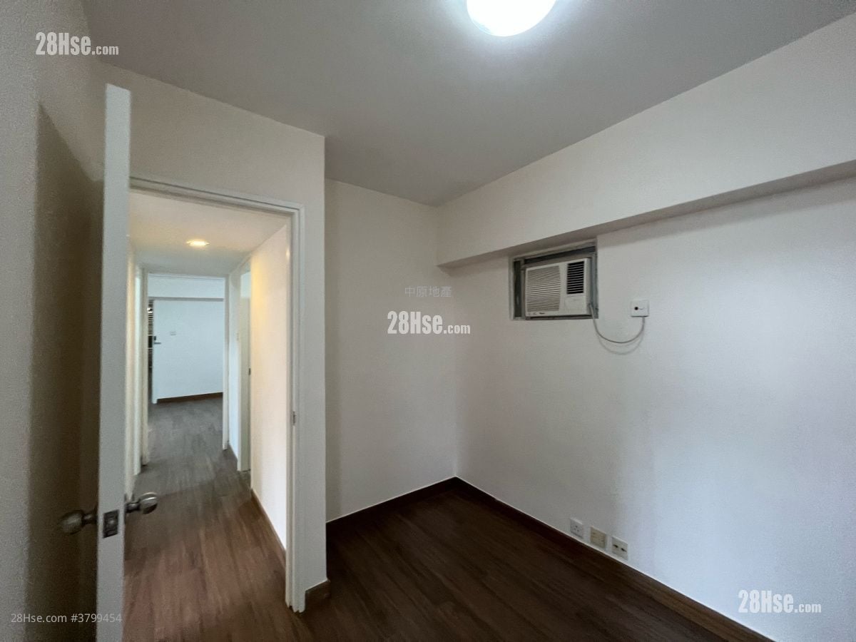 Greenfield Garden Sell 2 Bedrooms , 1 Bathroom 480 ft²