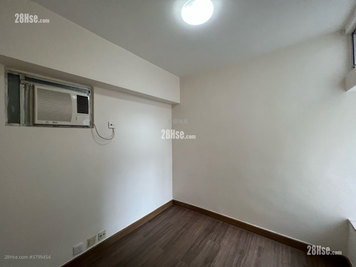 Greenfield Garden Sell 2 Bedrooms , 1 Bathroom 480 ft²