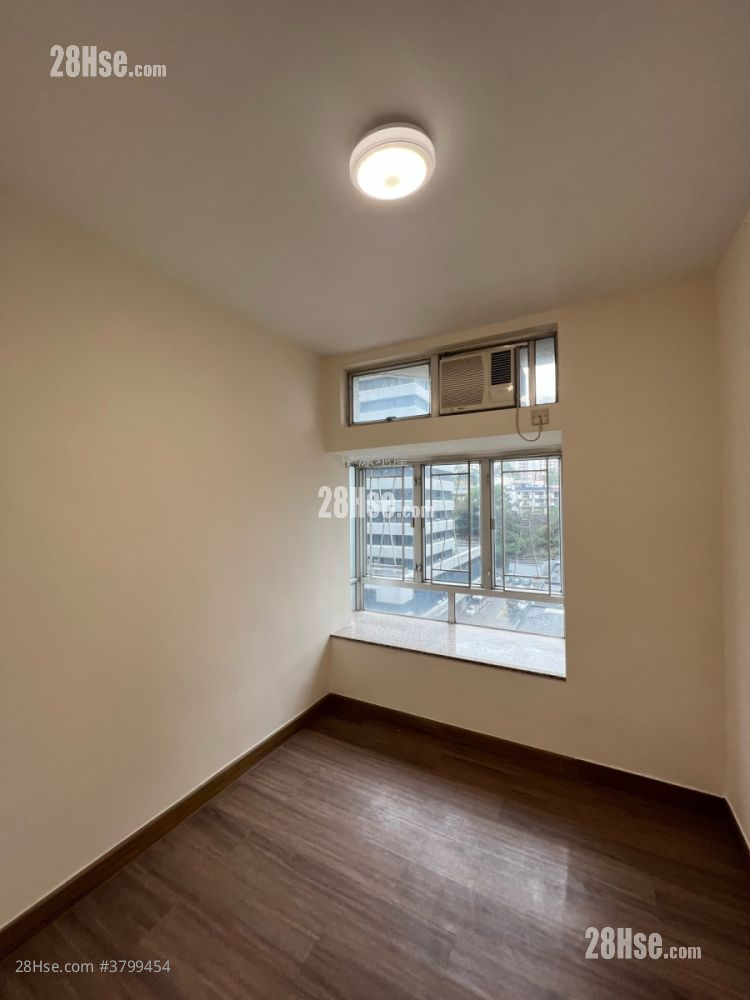 Greenfield Garden Sell 2 Bedrooms , 1 Bathroom 480 ft²