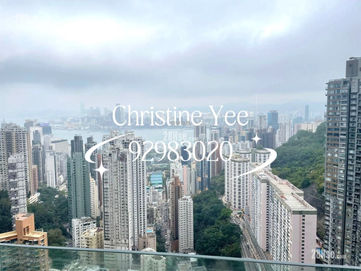 The Legend Rental 4 Bedrooms , 2 Bathrooms 1,386 ft²