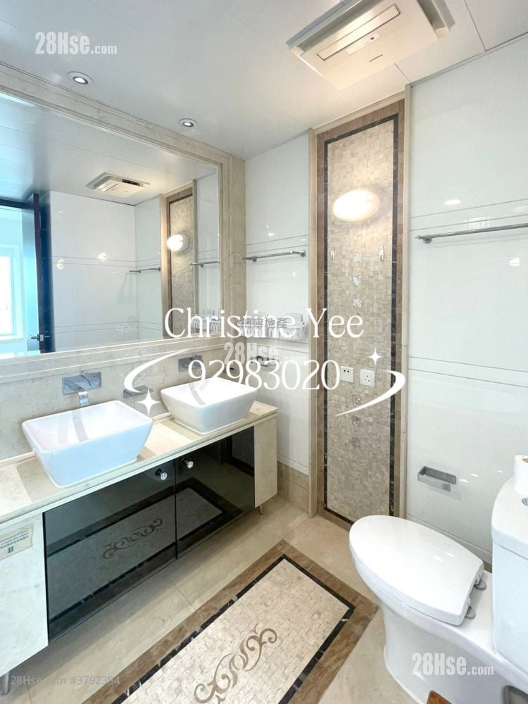 The Legend Rental 4 Bedrooms , 2 Bathrooms 1,386 ft²