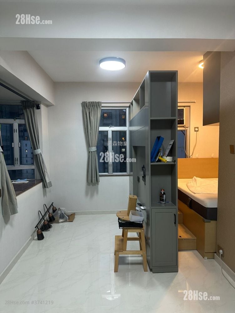 Ka Hing Building Rental Studio , 1 Bathroom 243 ft²