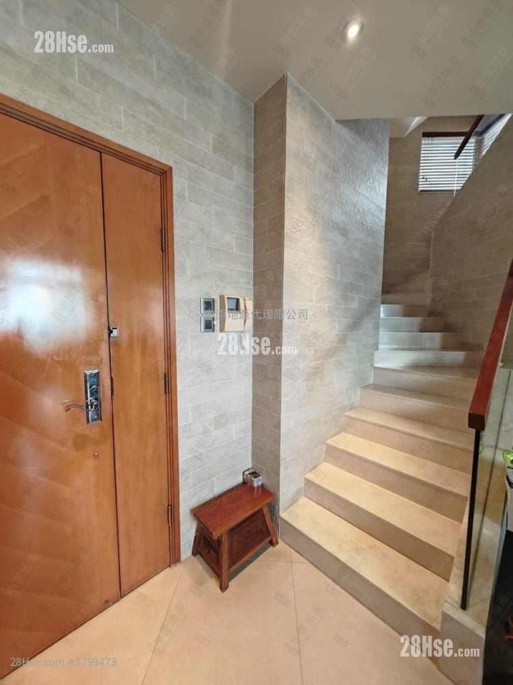 蓝天海岸 售盘 4 房 , 4 浴室 1,352 平方尺