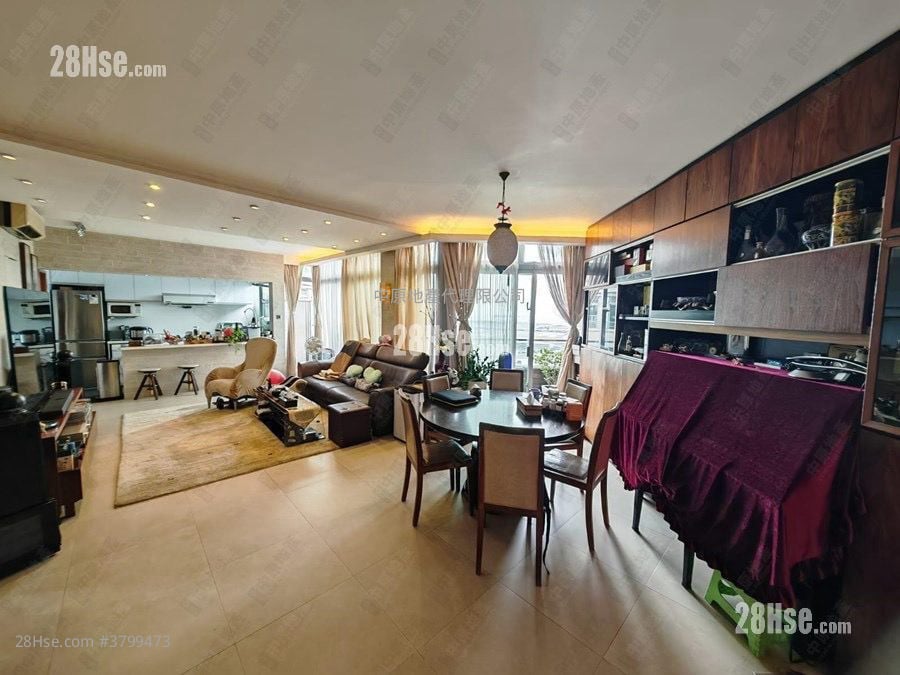 蓝天海岸 售盘 4 房 , 4 浴室 1,352 平方尺