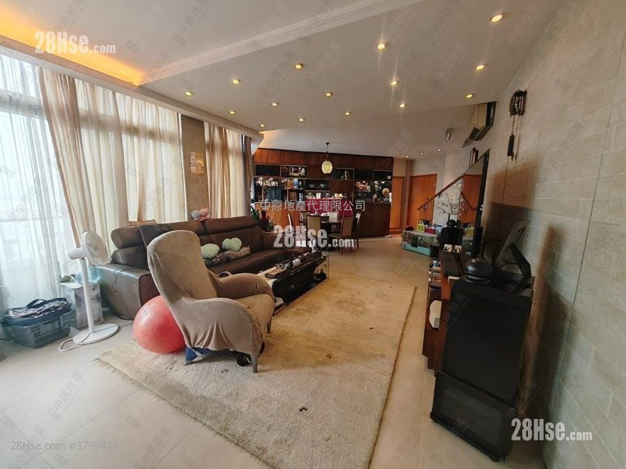 蓝天海岸 售盘 4 房 , 4 浴室 1,352 平方尺