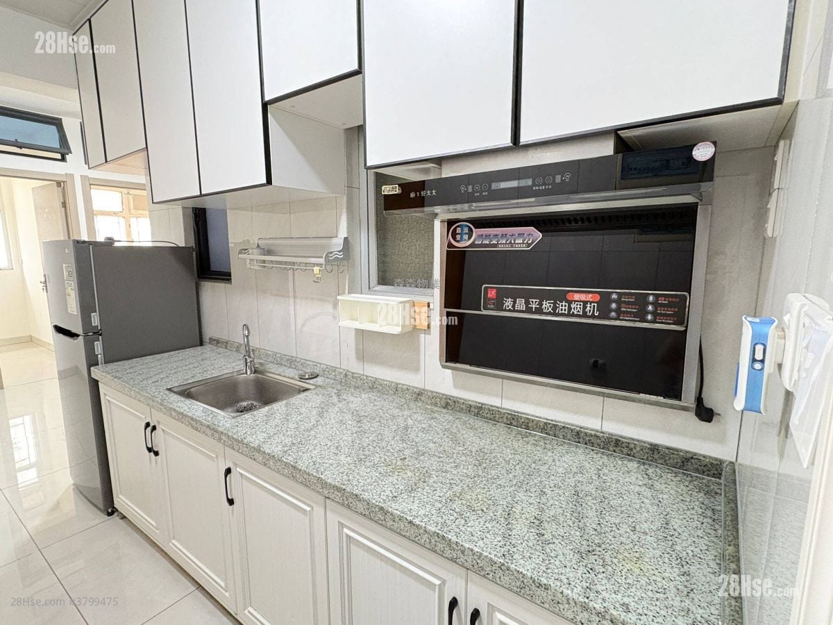 益发大厦 租盘 2 房 , 1 浴室 353 平方尺