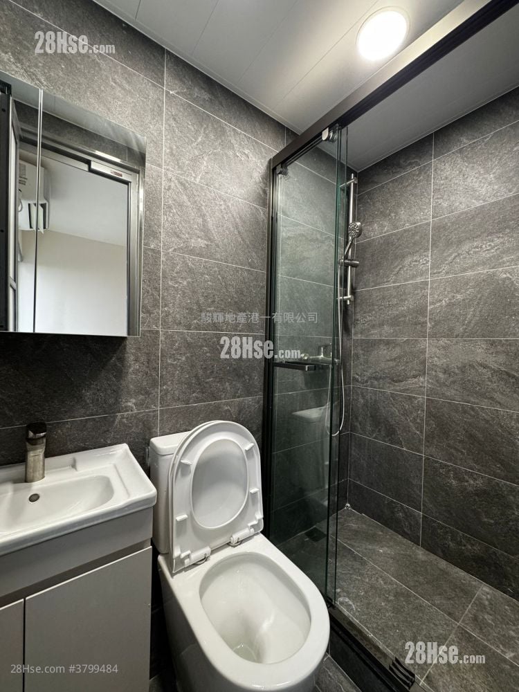 Tsan Yung Mansion Rental 180 ft²