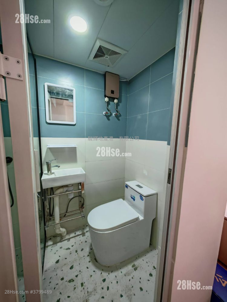 Man Yiu Building Rental Studio , 1 Bathroom 160 ft²