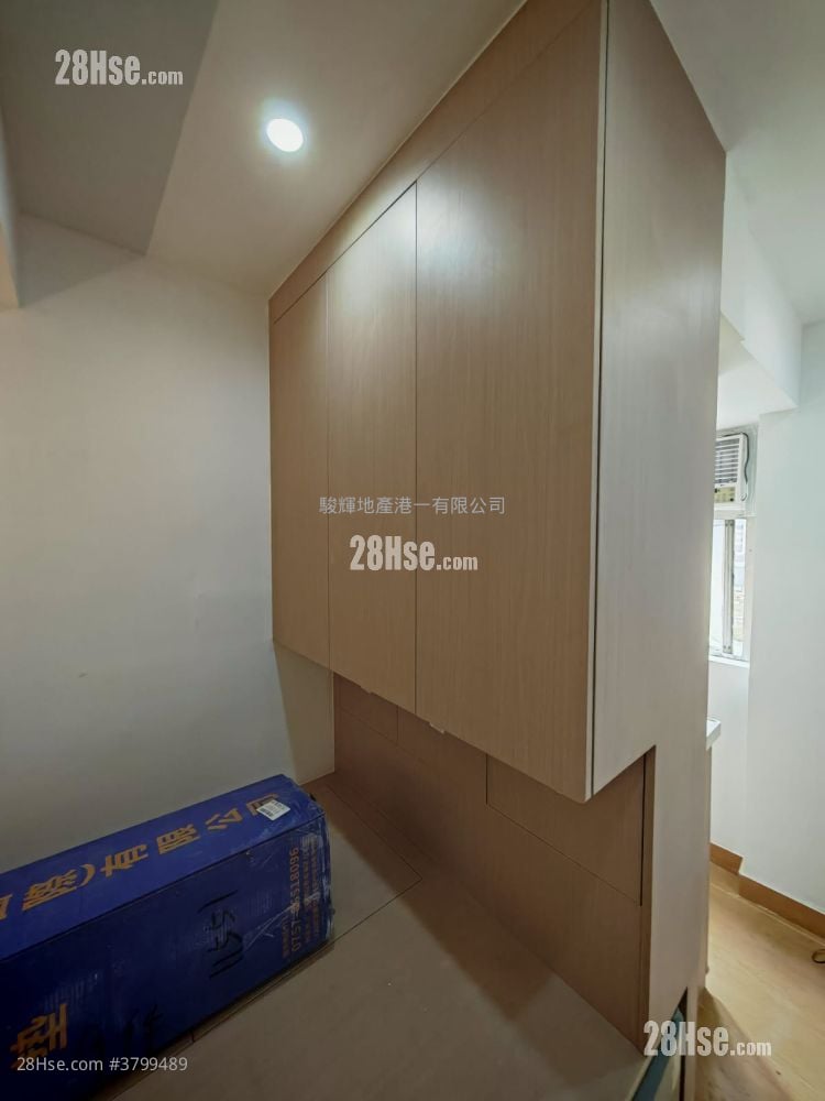 Man Yiu Building Rental Studio , 1 Bathroom 160 ft²