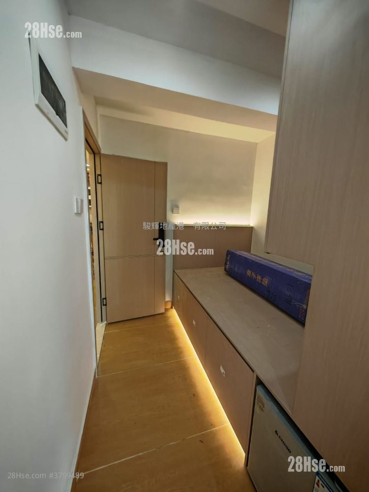Man Yiu Building Rental Studio , 1 Bathroom 160 ft²