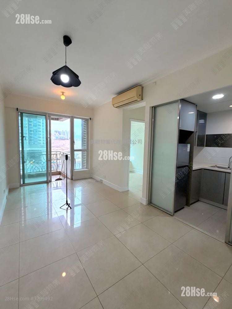 The Capitol Sell 2 Bedrooms , 1 Bathroom 519 ft²