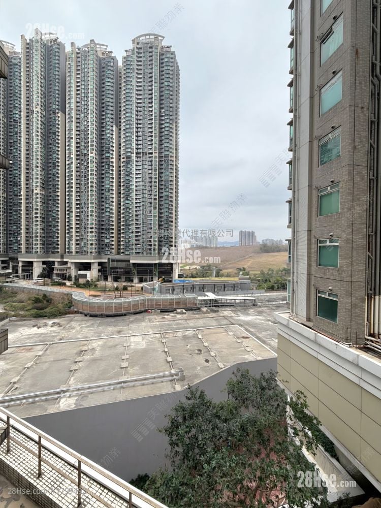 The Capitol Sell 2 Bedrooms , 1 Bathroom 519 ft²