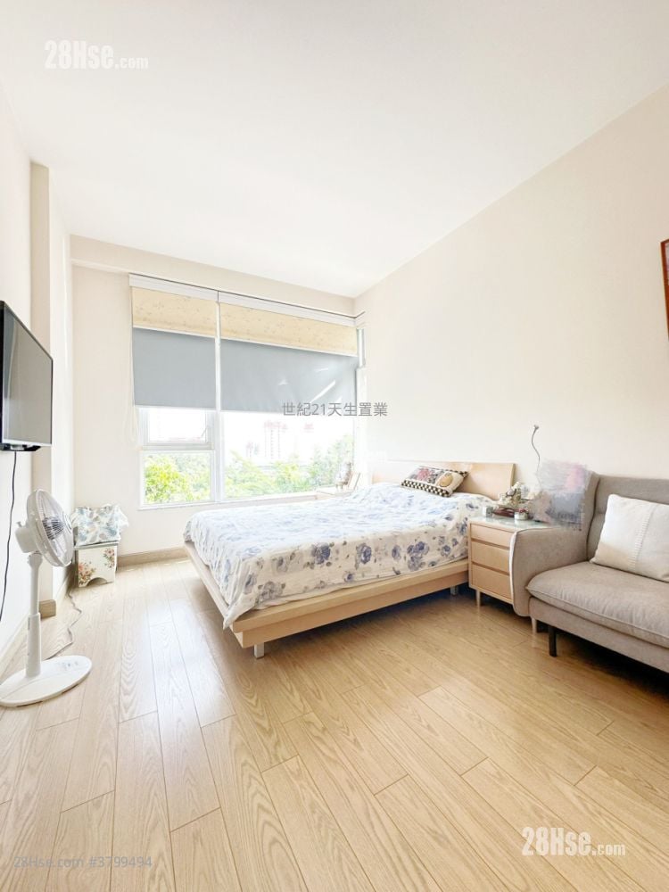 The Hillgrove Sell 4 Bedrooms , 3 Bathrooms 941 ft²