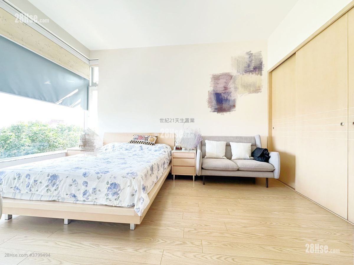 The Hillgrove Sell 4 Bedrooms , 3 Bathrooms 941 ft²