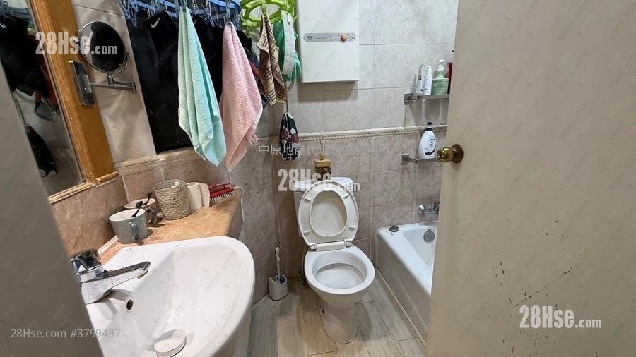 海禧华庭 售盘 2 房 , 1 浴室 391 平方尺