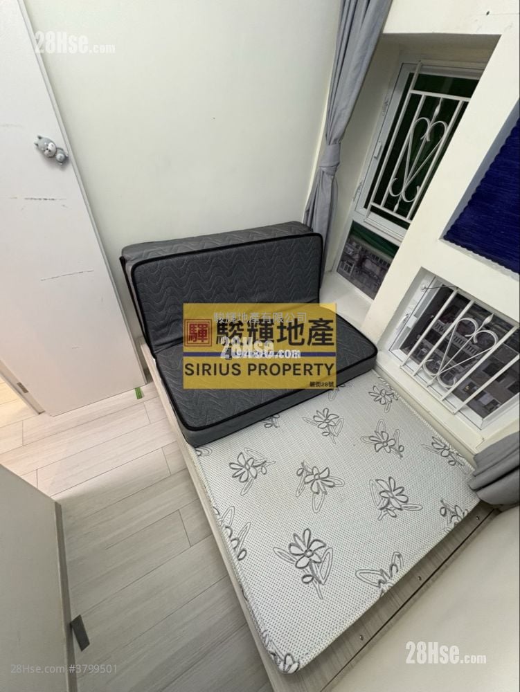 恒威阁 租盘 2 房 , 1 浴室 299 平方尺