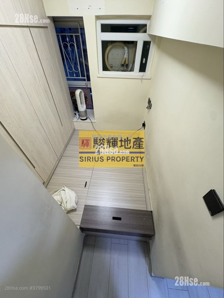 恒威阁 租盘 2 房 , 1 浴室 299 平方尺