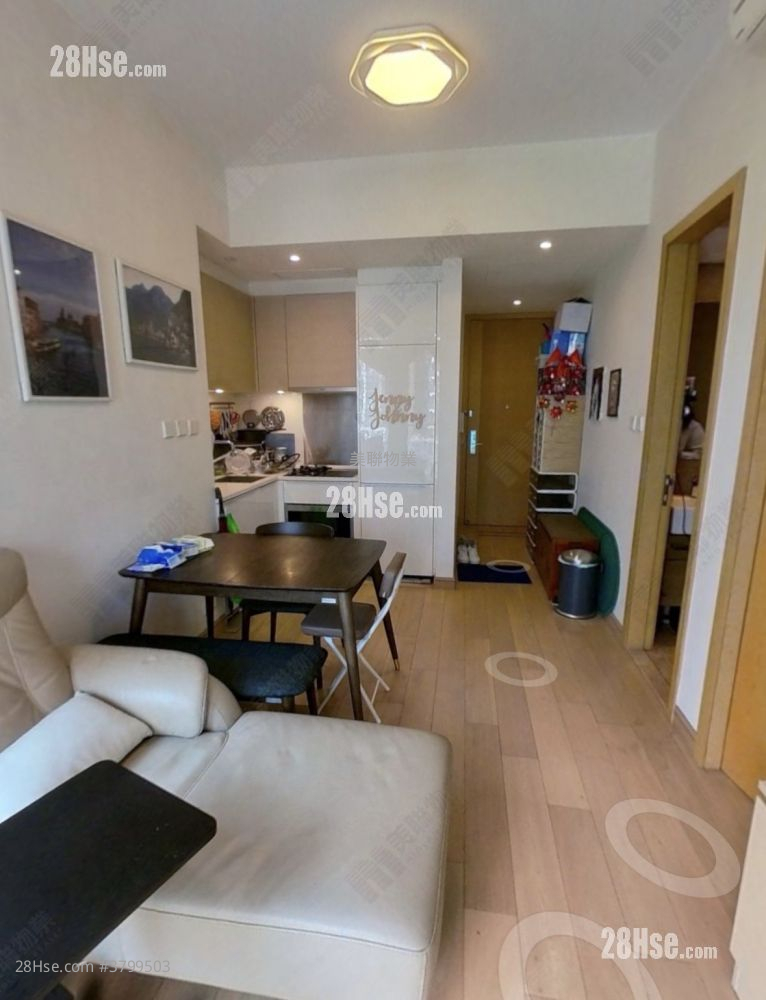 The Parkside Sell 1 Bedroom 413 ft²