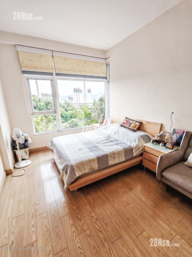 The Hillgrove Sell 4 Bedrooms , 3 Bathrooms 941 ft²