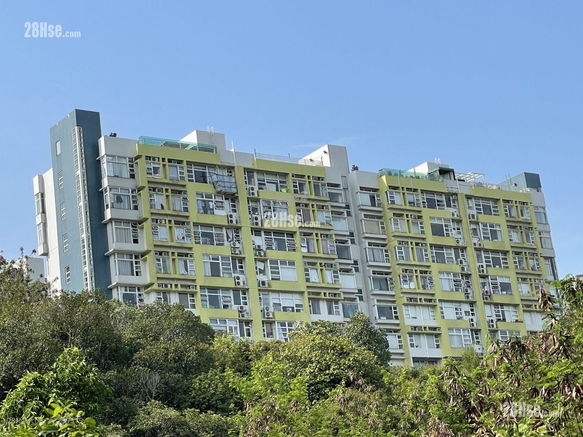 The Hillgrove Sell 4 Bedrooms , 3 Bathrooms 941 ft²