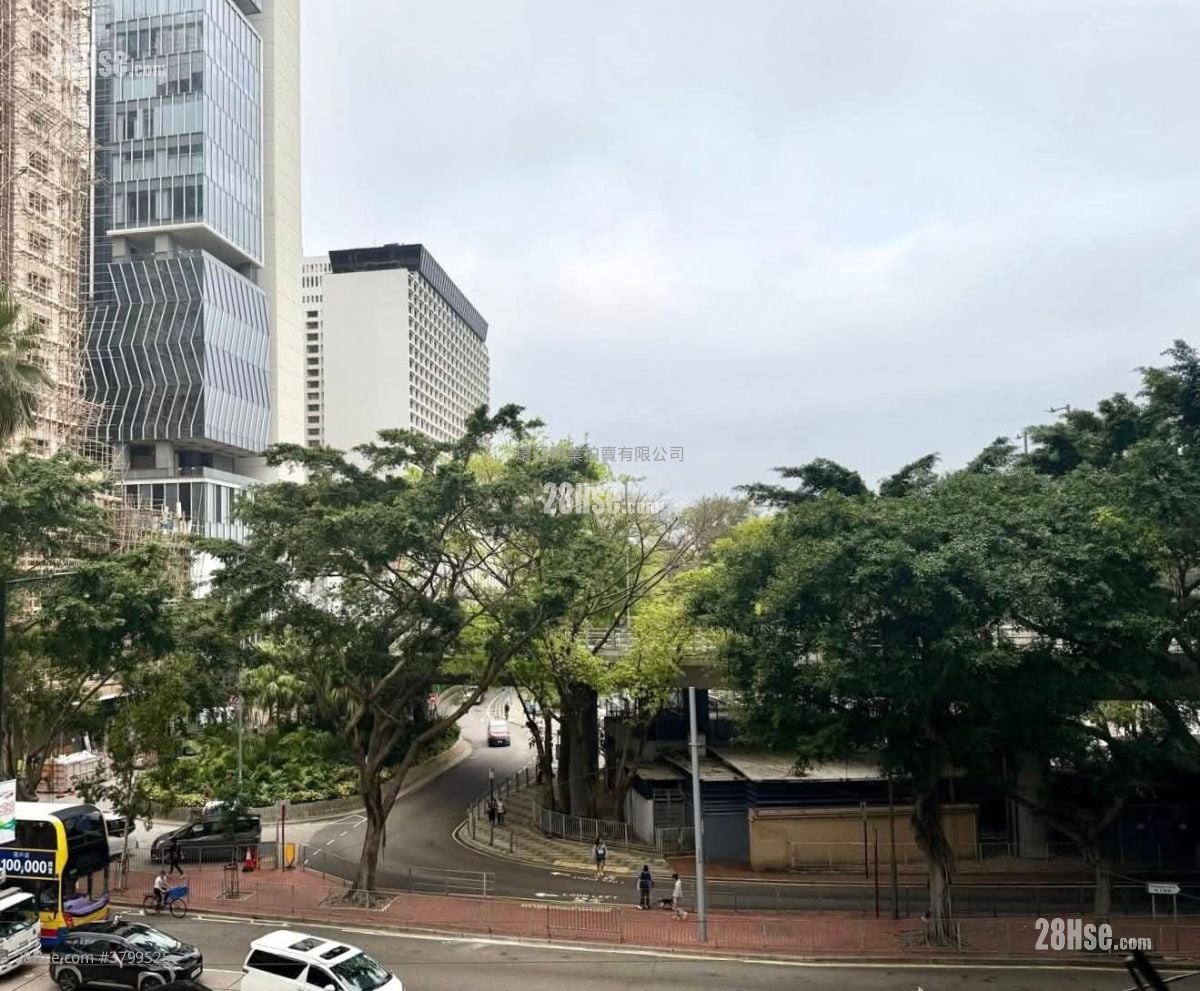 Waldorf Mansion Sell 5+ Bedrooms , 5+ Bathrooms 1,173 ft²