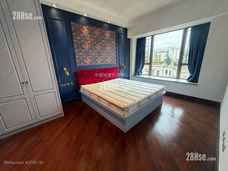 Mayfair By The Sea Rental 4 Bedrooms , 3 Bathrooms 1,400 ft²