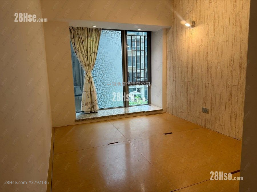 Mayfair By The Sea Rental 4 Bedrooms , 3 Bathrooms 1,400 ft²