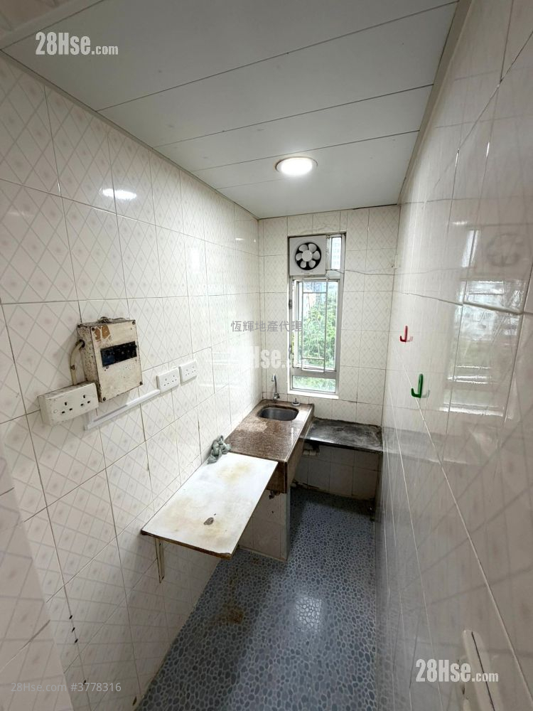 Healey Building Rental 1 Bedroom , 1 Bathroom 226 ft²